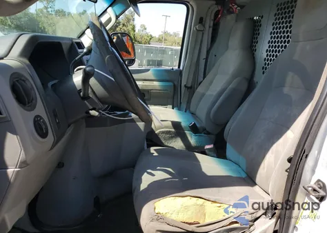 2010 Ford Econoline E250 Van z USA, uszkodzony, nr VIN 1FTNE2EW9ADA36621